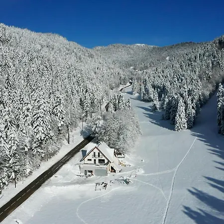 Holiday home La Resilience, Au Pied Des Pistes A *